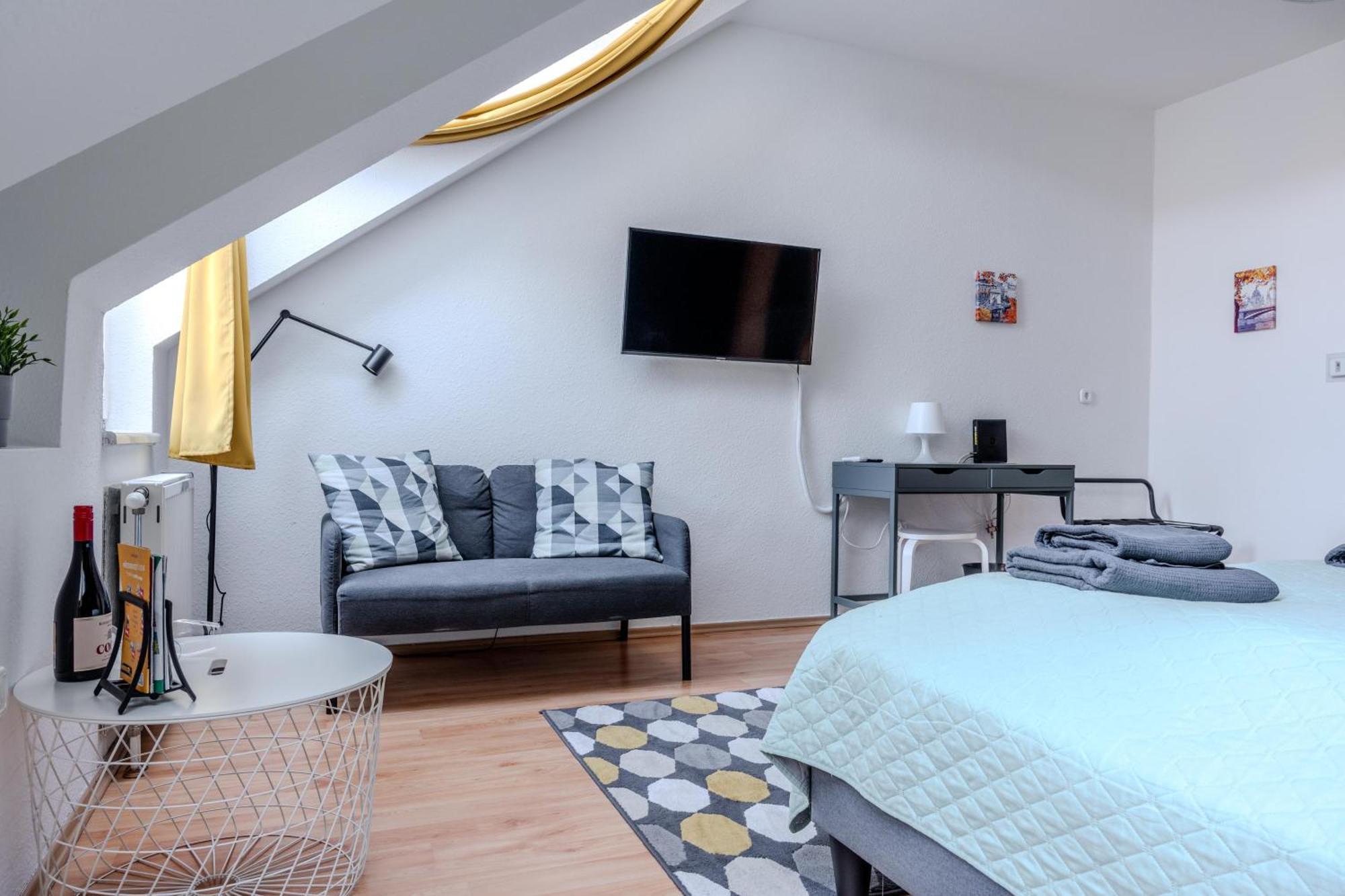 Cozy Flat In The Heart Of Buda Budapeste Exterior foto