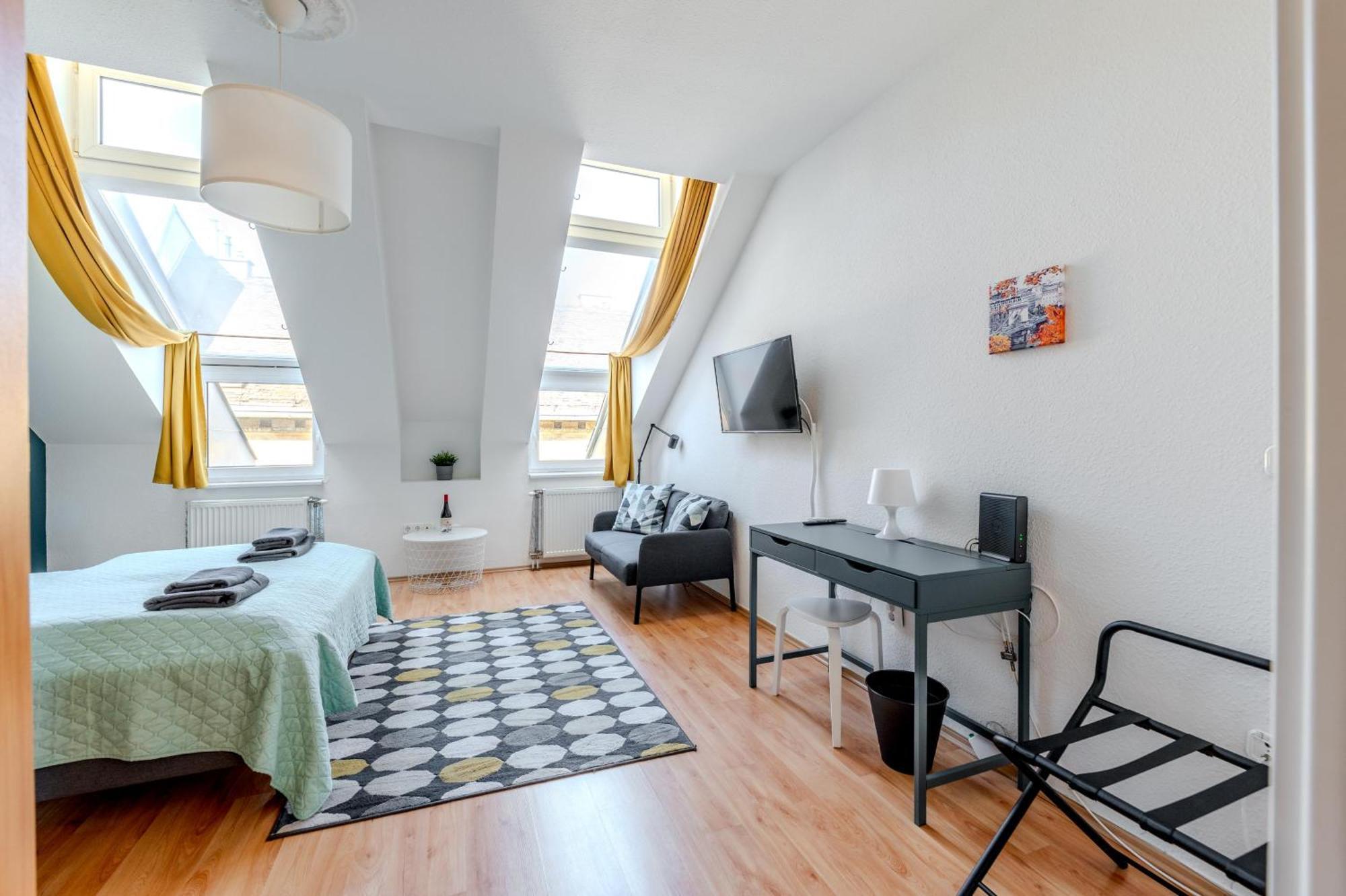 Cozy Flat In The Heart Of Buda Budapeste Exterior foto